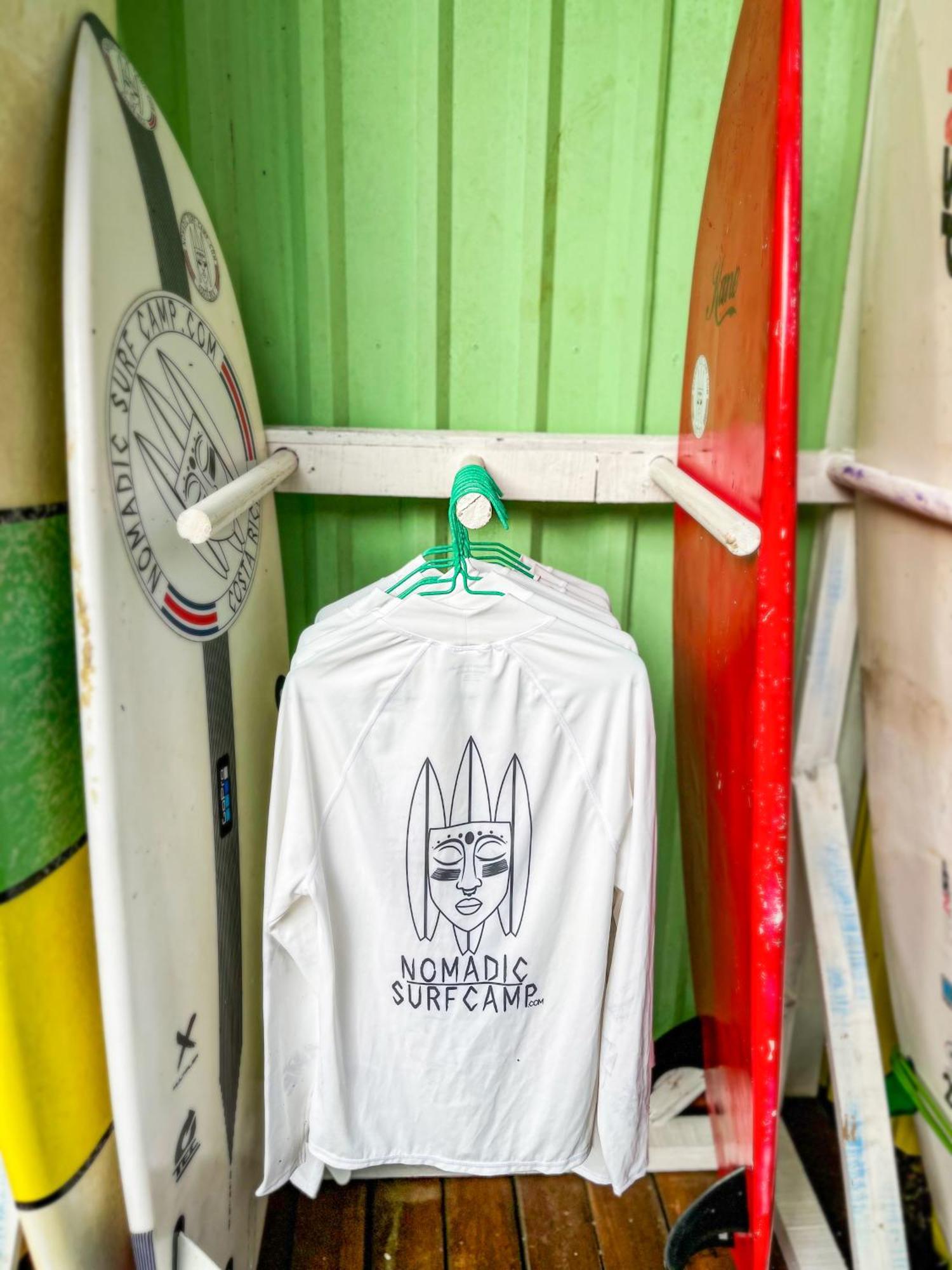 Nomadic Surf Camp Pansiyon Uvita Dış mekan fotoğraf